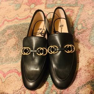 BRAND NEW BLACK FLATS